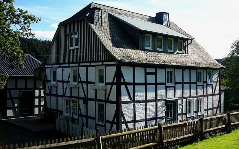 Pension Bergfrieden Schmallenberg Ngoại thất bức ảnh